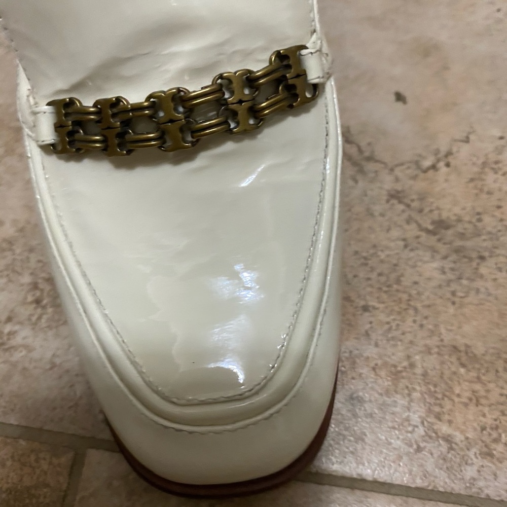 Shoes - Picture 2 of 5